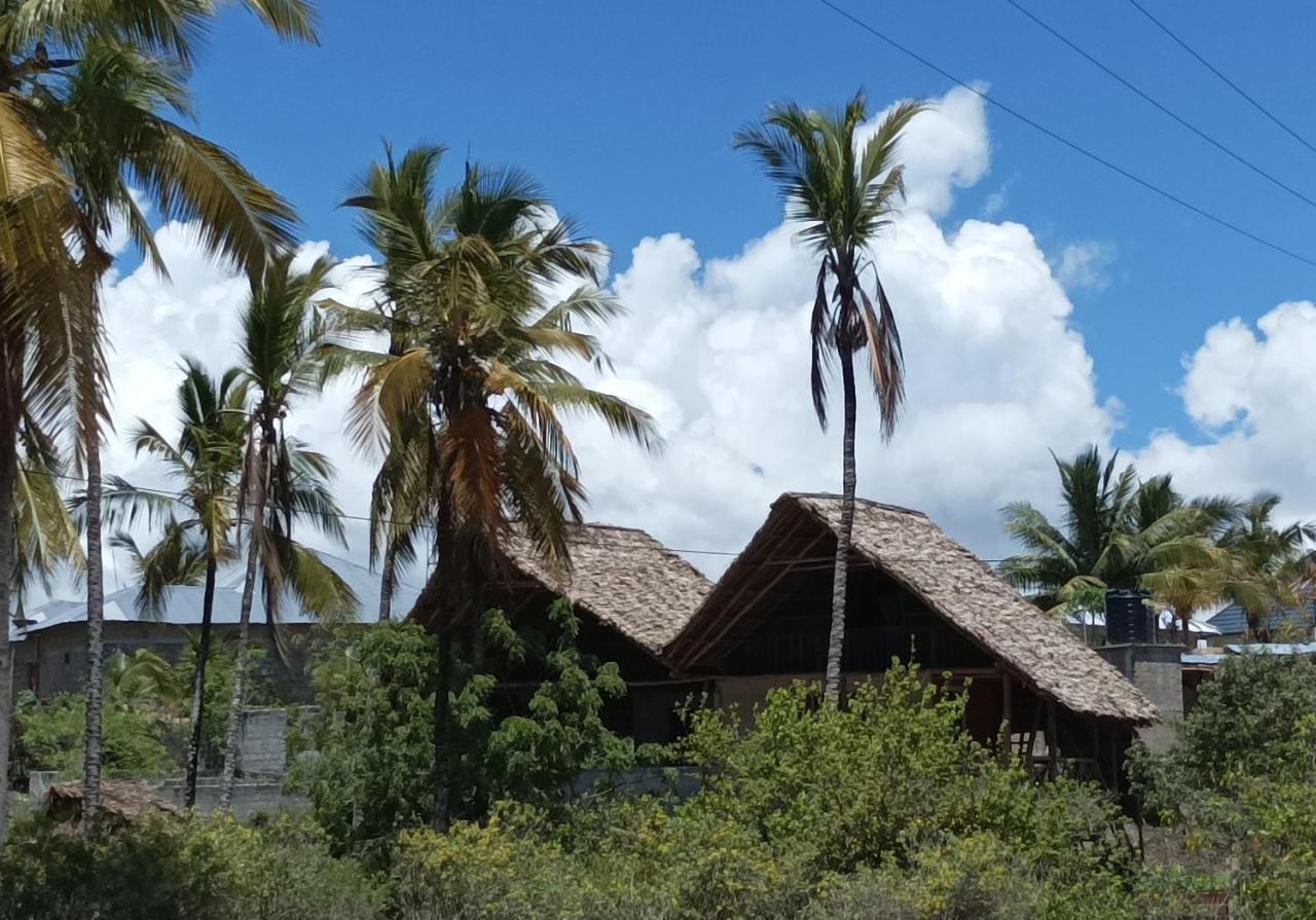 Bed and Breakfast Mamarasta Bwejuu Esterno foto