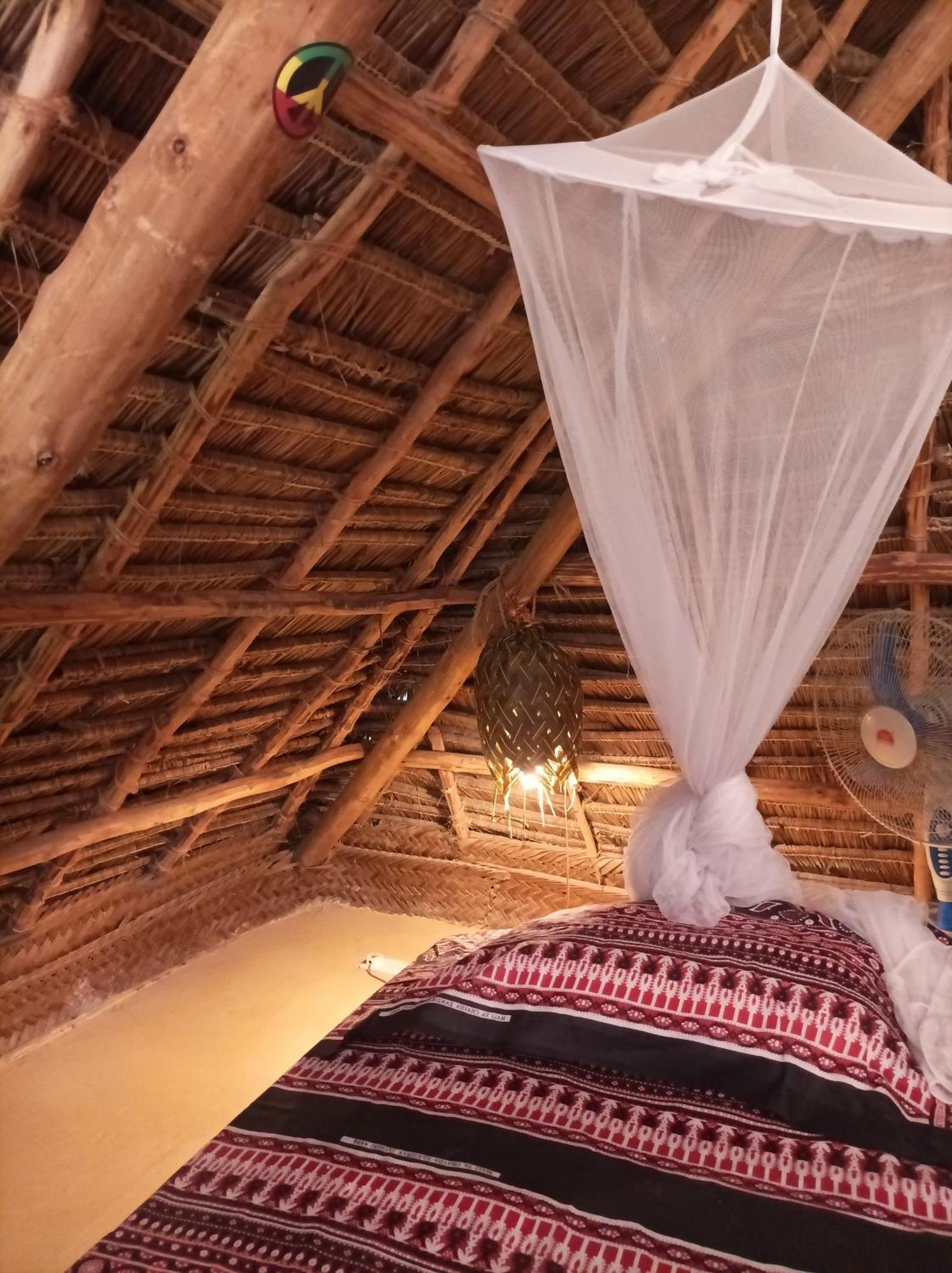 Bed and Breakfast Mamarasta Bwejuu Esterno foto