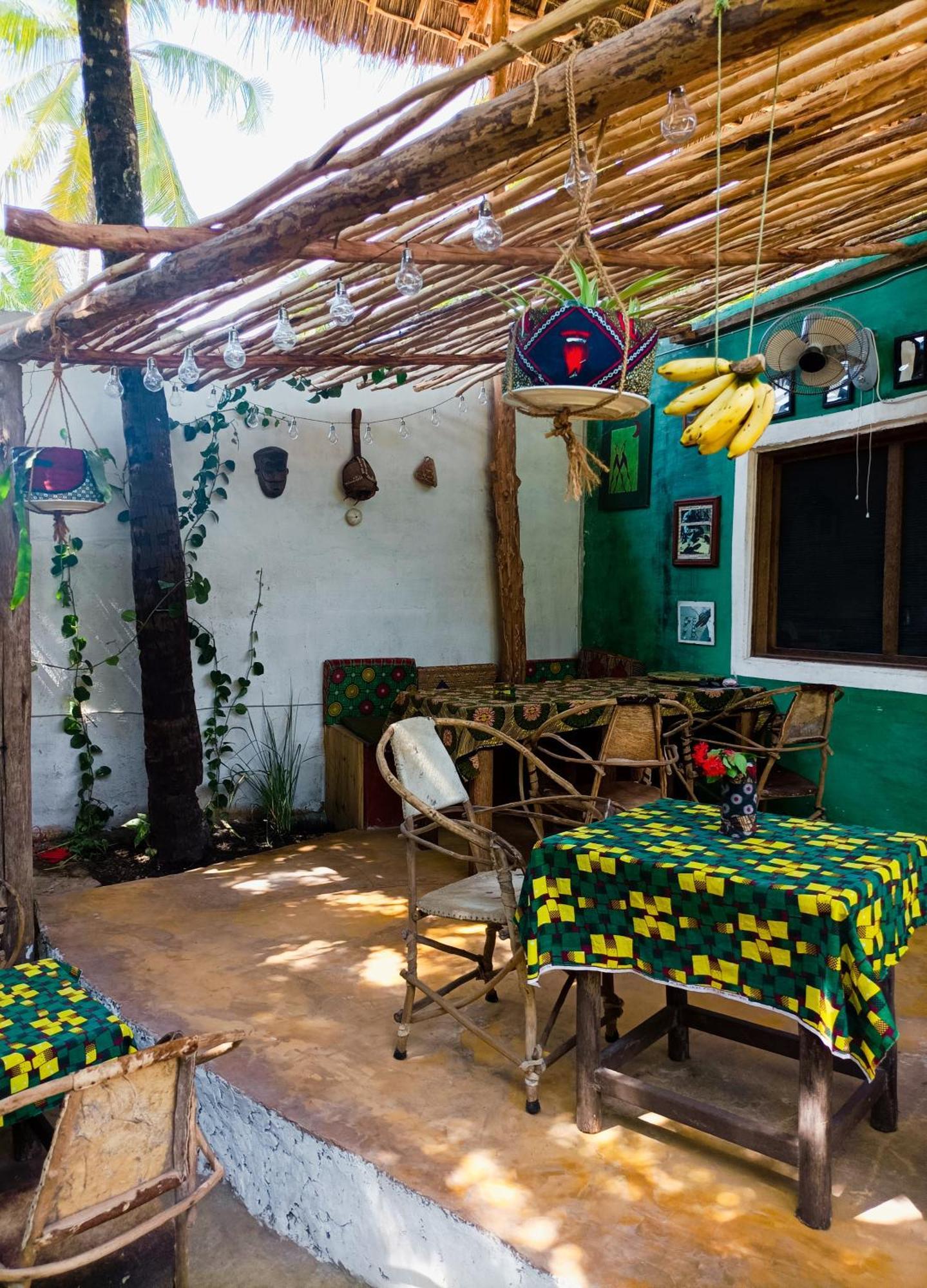 Bed and Breakfast Mamarasta Bwejuu Esterno foto